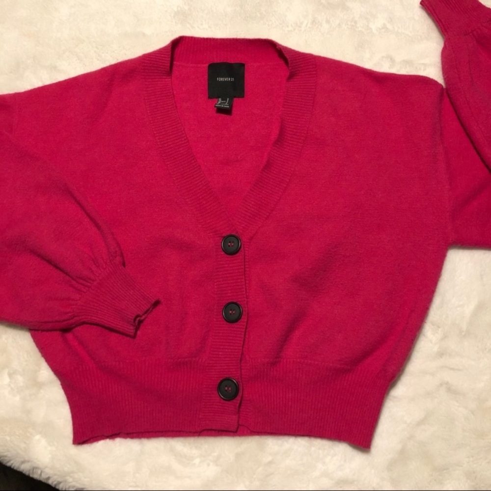 Forever 21 Crop Sweater Size Small